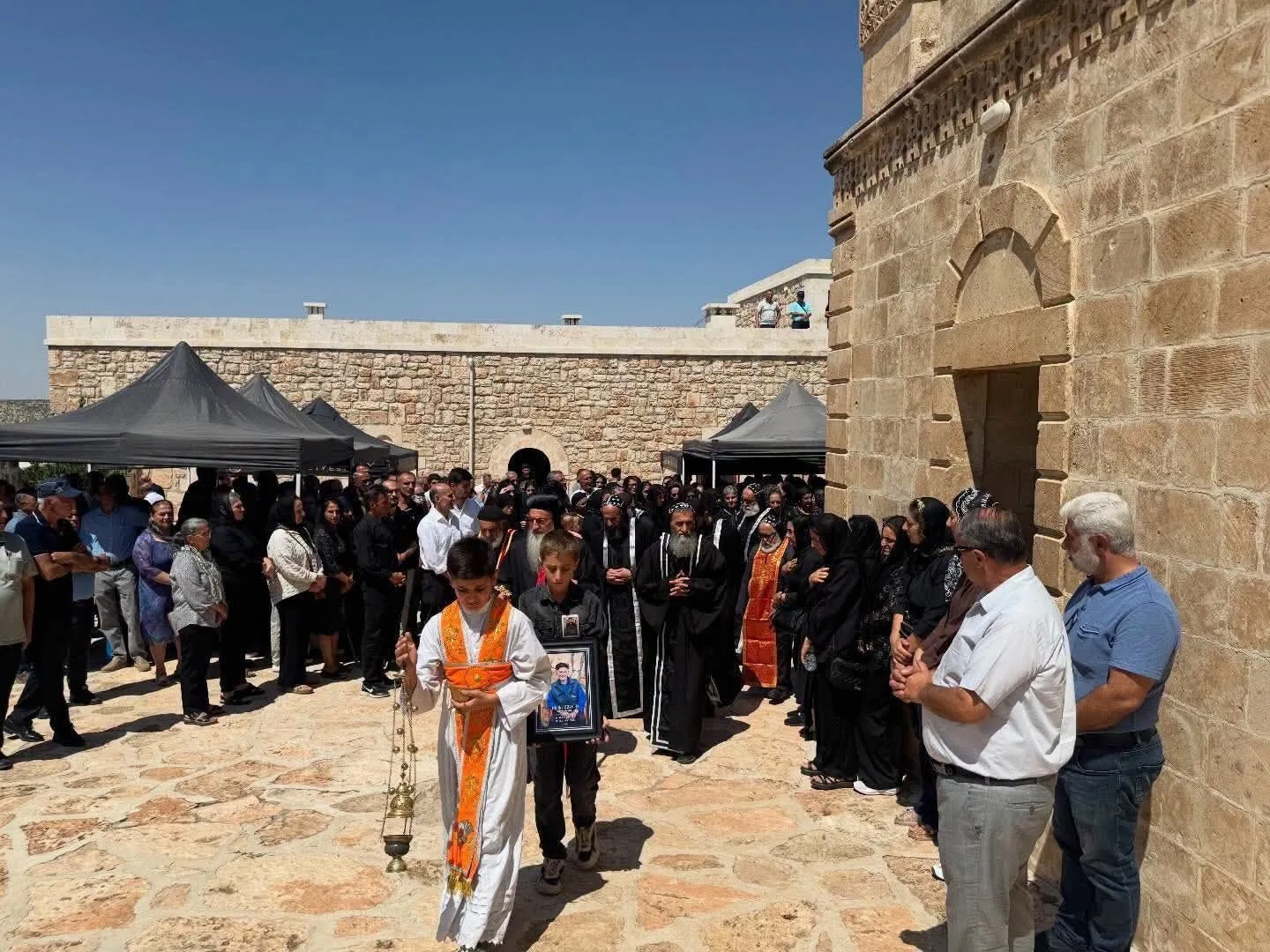 Midyat Kiliseleri Papazı İshak Ergün’ün Acı Günü: Babası Melki Ergün Son Yolculuğuna Uğurlandı