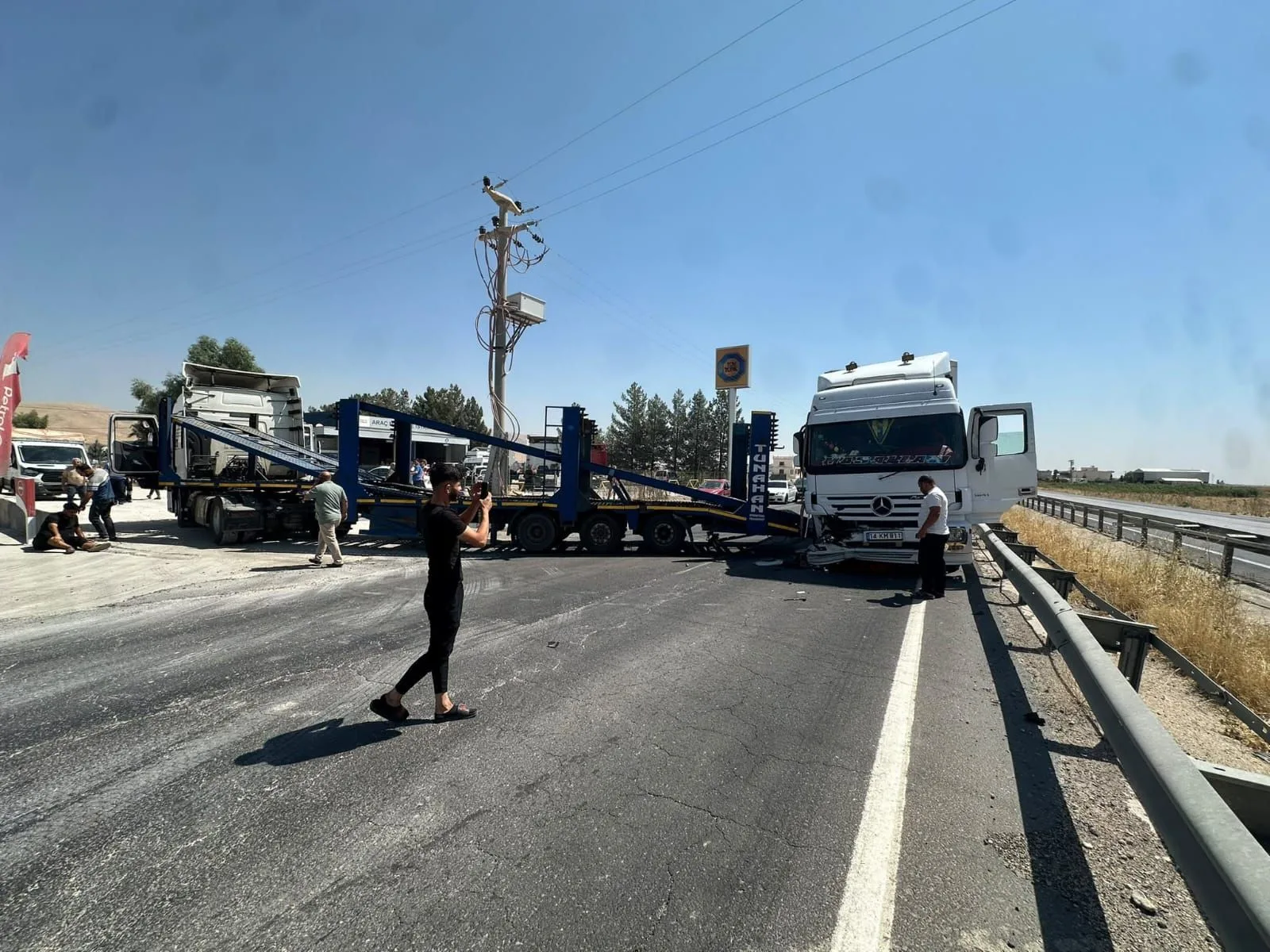 Mardin''de TIR Kazası: İpekyolu'nda 1 Kişi Yaralandı